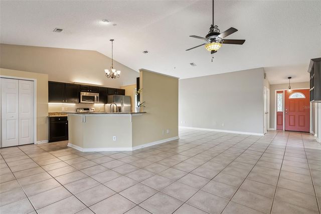 1574 MARGARETE CRESCENT DRIVE, Apopka, FL 32703