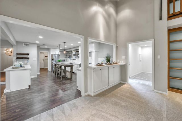 4 Coralvine Court, The Woodlands, TX 77380