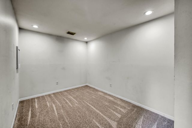 4 Coralvine Court, The Woodlands, TX 77380
