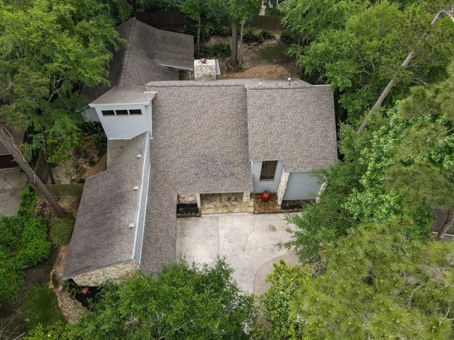 4 Coralvine Court, The Woodlands, TX 77380