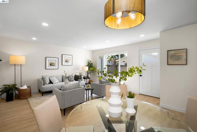 31265 Lily St, Union City, CA 94587