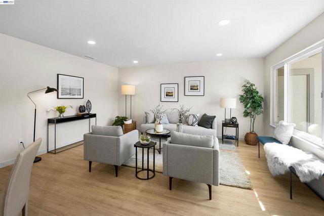 31265 Lily St, Union City, CA 94587