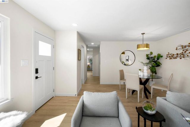 31265 Lily St, Union City, CA 94587