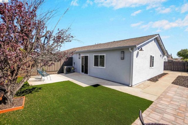 31265 Lily St, Union City, CA 94587