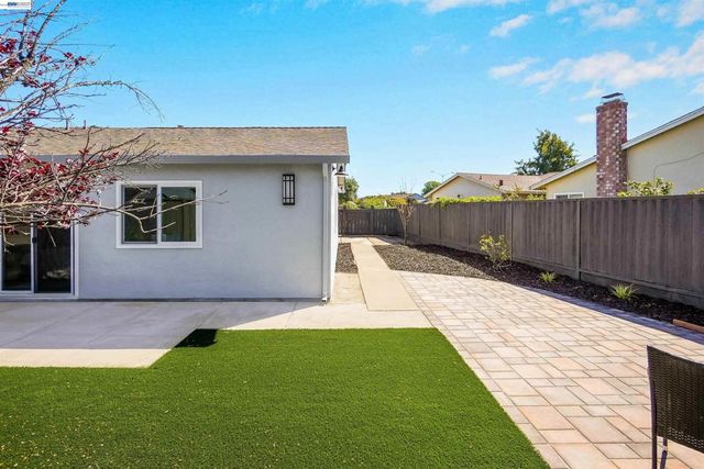 31265 Lily St, Union City, CA 94587