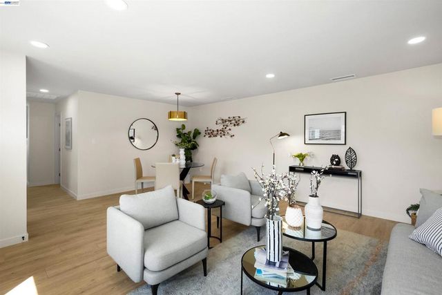 31265 Lily St, Union City, CA 94587