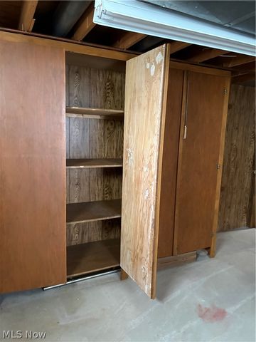 953 Carnation Street NE, Massillon, OH 44646