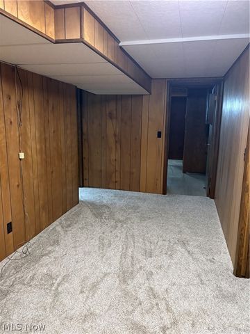 953 Carnation Street NE, Massillon, OH 44646