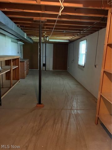 953 Carnation Street NE, Massillon, OH 44646