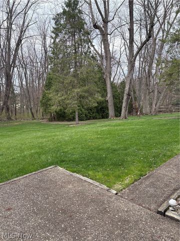 953 Carnation Street NE, Massillon, OH 44646