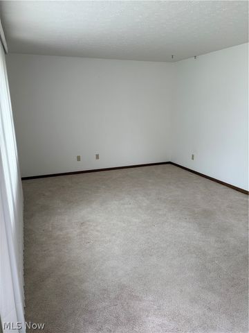 953 Carnation Street NE, Massillon, OH 44646