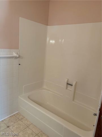 953 Carnation Street NE, Massillon, OH 44646