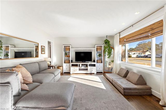 304 Dominion Road, Portsmouth, VA 23701