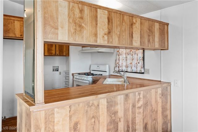 1671 Granada Street, Laughlin, NV 89029