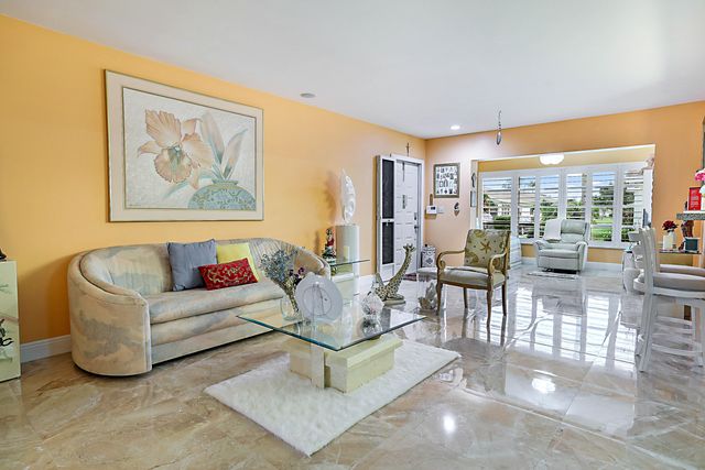 5373 Lakefront Boulevard C, Delray Beach, FL 33484