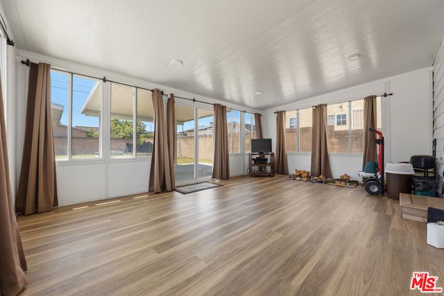 6621 5th Avenue, Los Angeles, CA 90043