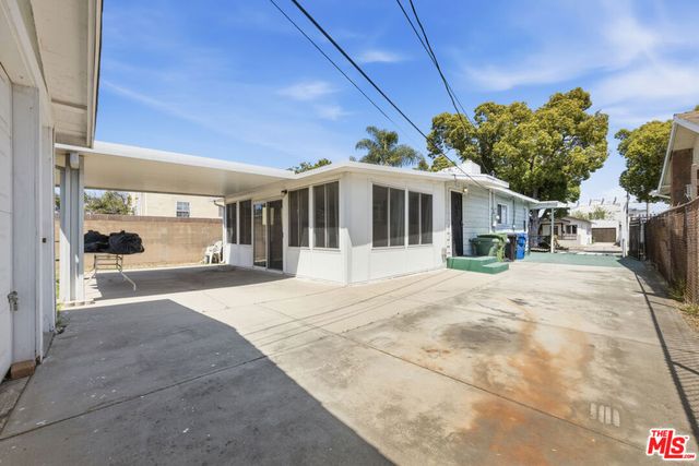 6621 5th Avenue, Los Angeles, CA 90043