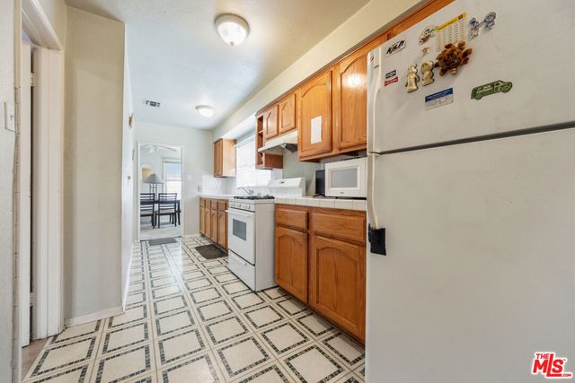6621 5th Avenue, Los Angeles, CA 90043