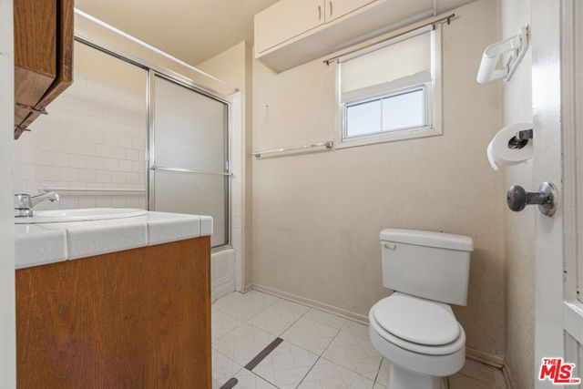6621 5th Avenue, Los Angeles, CA 90043