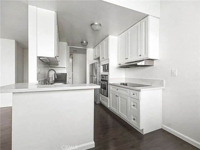 6050 Canterbury, Culver City, CA 90230