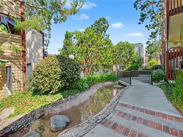 6050 Canterbury, Culver City, CA 90230