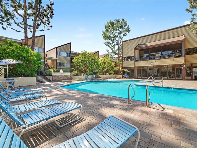 6050 Canterbury, Culver City, CA 90230