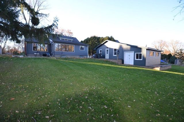 273 N Fremont STREET, Whitewater, WI 53190