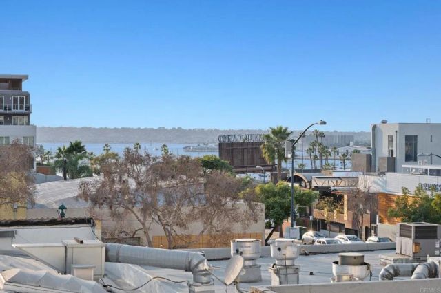 1970 Columbia Street, San Diego, CA 92101