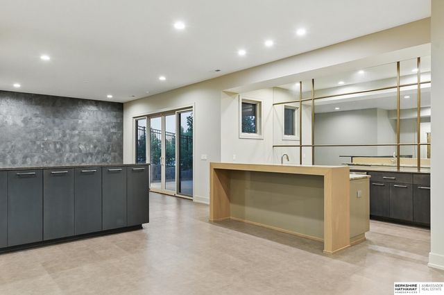 21337 A Street, Elkhorn, NE 68022