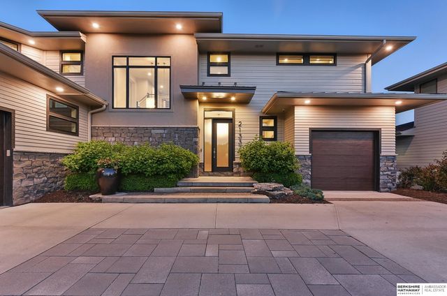 21337 A Street, Elkhorn, NE 68022