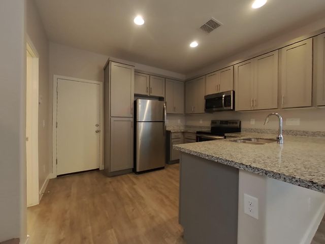 2929 N 28th Street Unit 4, Phoenix, AZ 85016