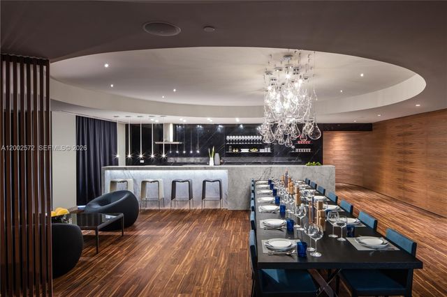 68 SE 6th St 1106, Miami, FL 33131