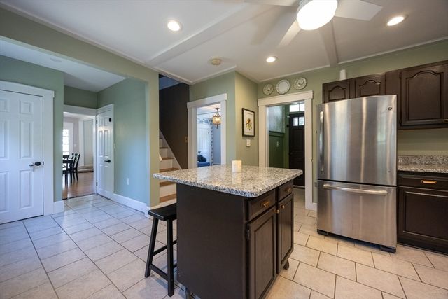 102 Centre St, Danvers, MA 01923