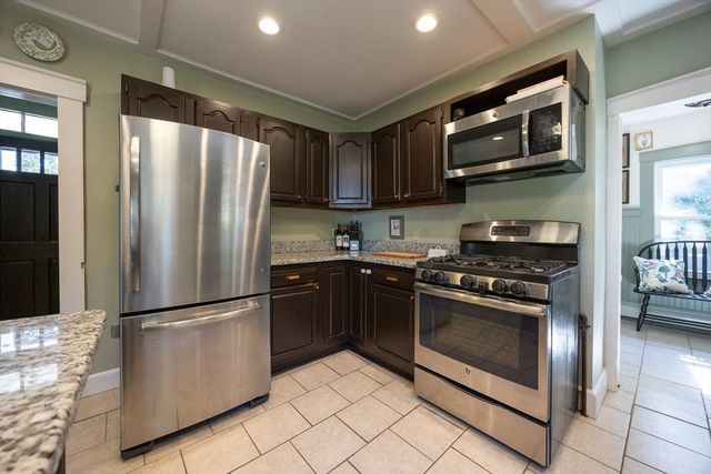 102 Centre St, Danvers, MA 01923