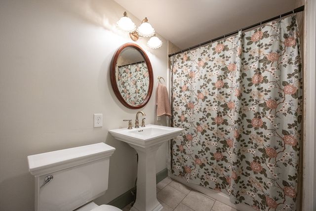 102 Centre St, Danvers, MA 01923