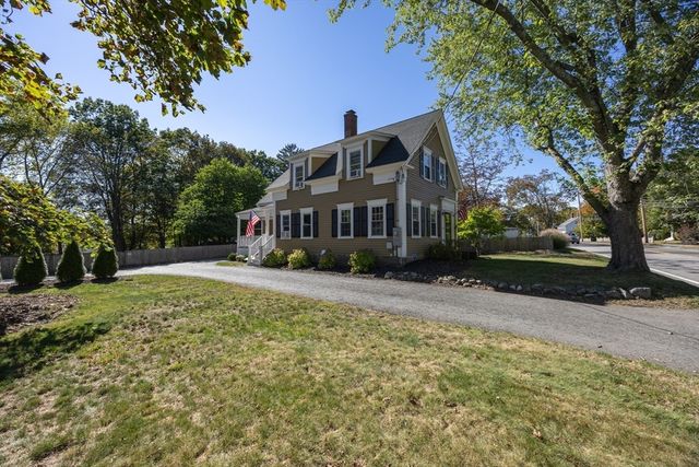 102 Centre St, Danvers, MA 01923