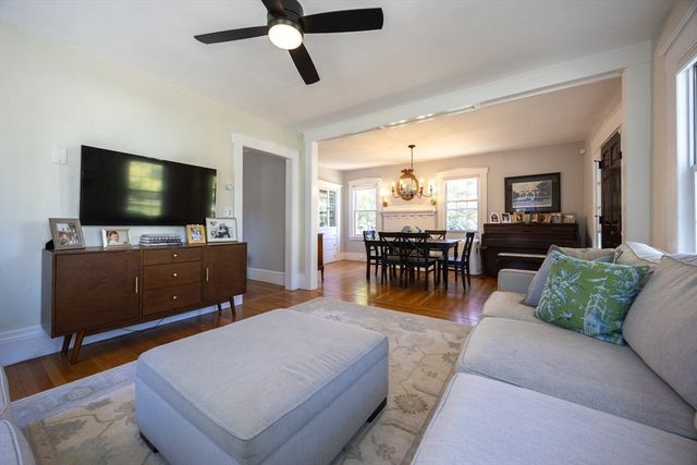 102 Centre St, Danvers, MA 01923