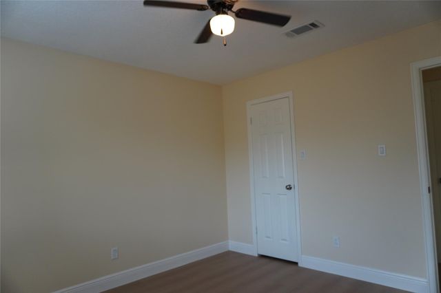 8207 Misty Ridge Lane, Houston, TX 77071