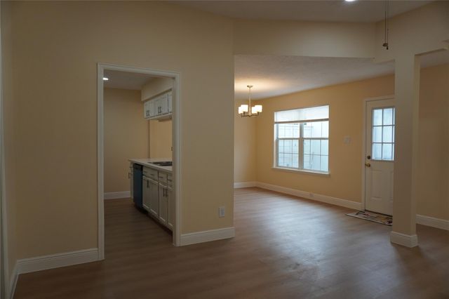 8207 Misty Ridge Lane, Houston, TX 77071