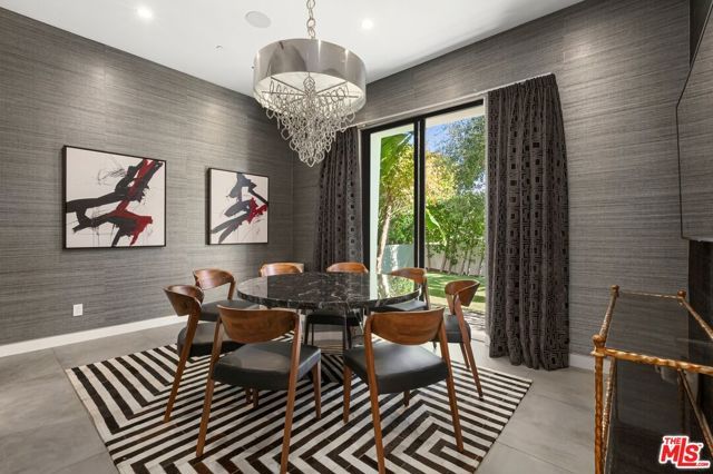 853 N Kilkea Drive, Los Angeles, CA 90046