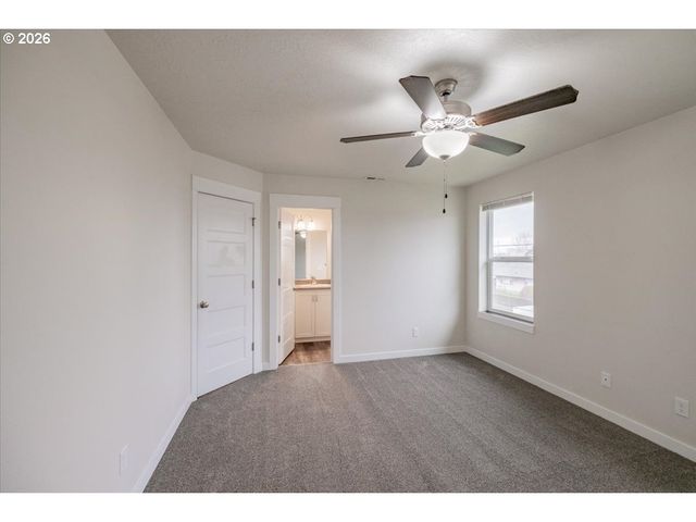 66 N 8TH St, Lebanon, OR 97355