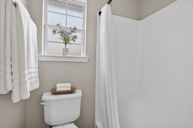 493 Hanover Port Lane, Fort Walton Beach, FL 32547