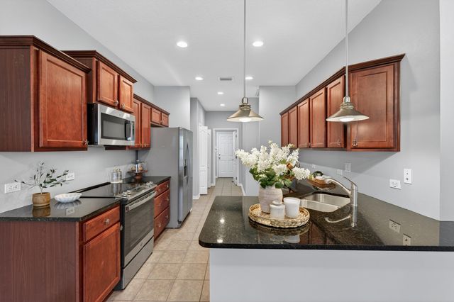 493 Hanover Port Lane, Fort Walton Beach, FL 32547