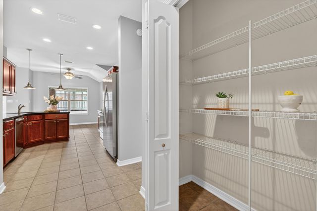 493 Hanover Port Lane, Fort Walton Beach, FL 32547