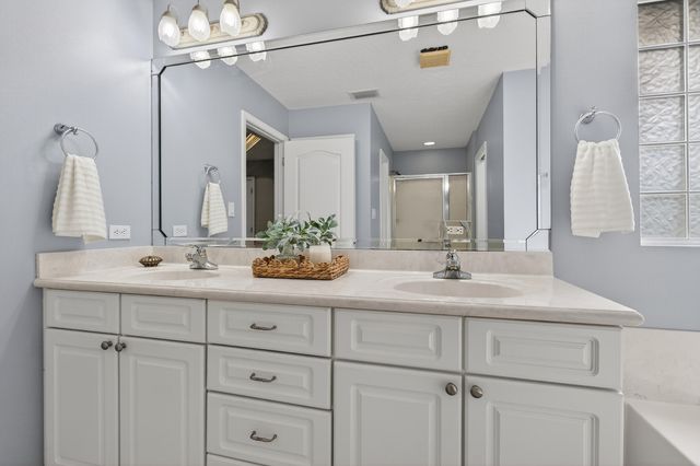 493 Hanover Port Lane, Fort Walton Beach, FL 32547