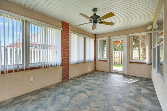 493 Hanover Port Lane, Fort Walton Beach, FL 32547