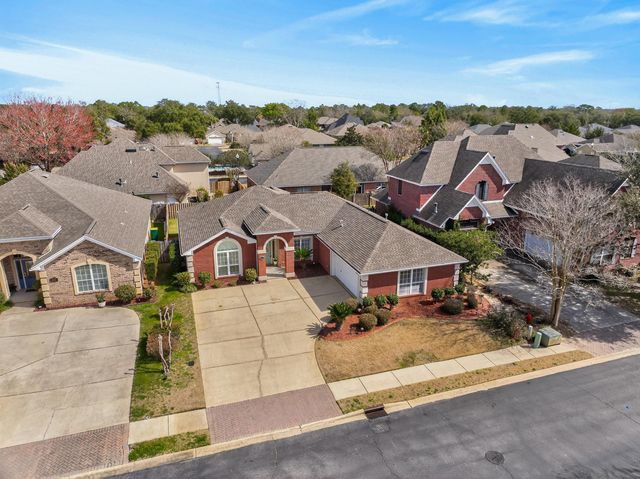 493 Hanover Port Lane, Fort Walton Beach, FL 32547