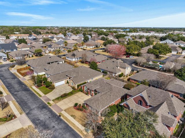 493 Hanover Port Lane, Fort Walton Beach, FL 32547