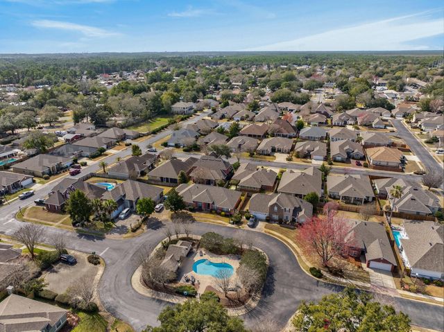 493 Hanover Port Lane, Fort Walton Beach, FL 32547