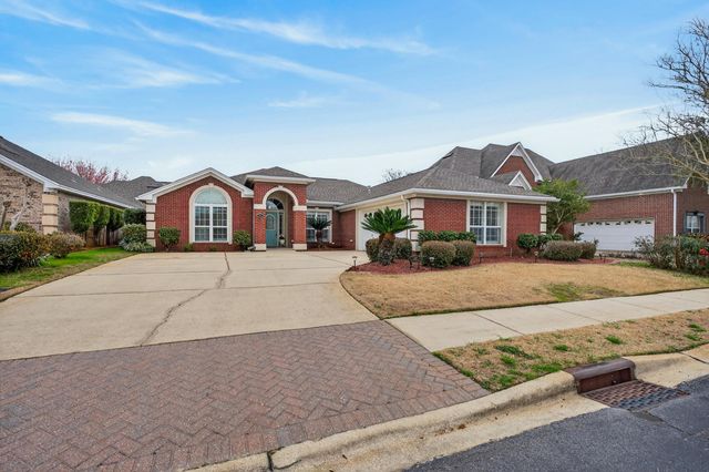 493 Hanover Port Lane, Fort Walton Beach, FL 32547